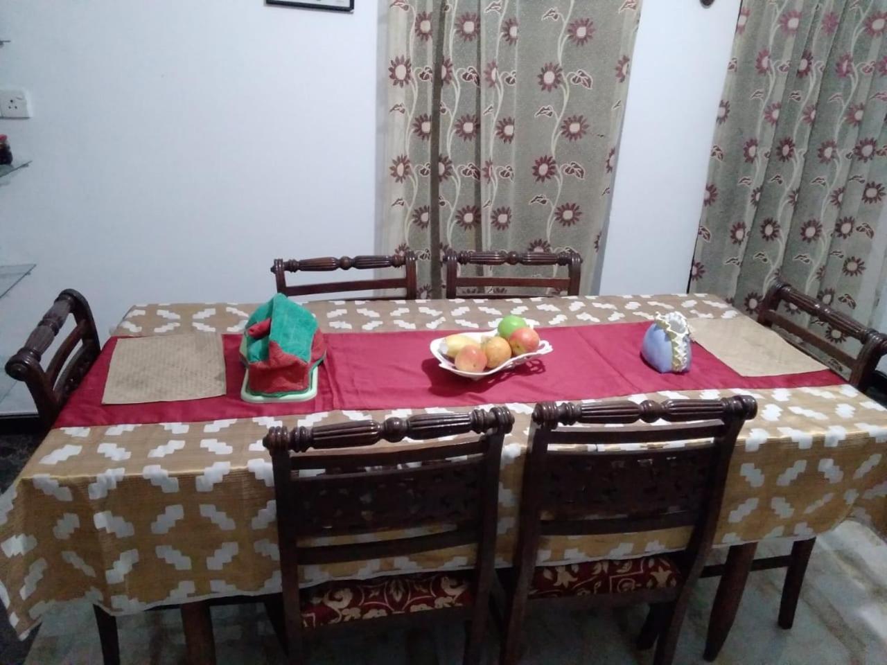 פולונרואה Rock Cascade Tourist Home & Cookery School מראה חיצוני תמונה