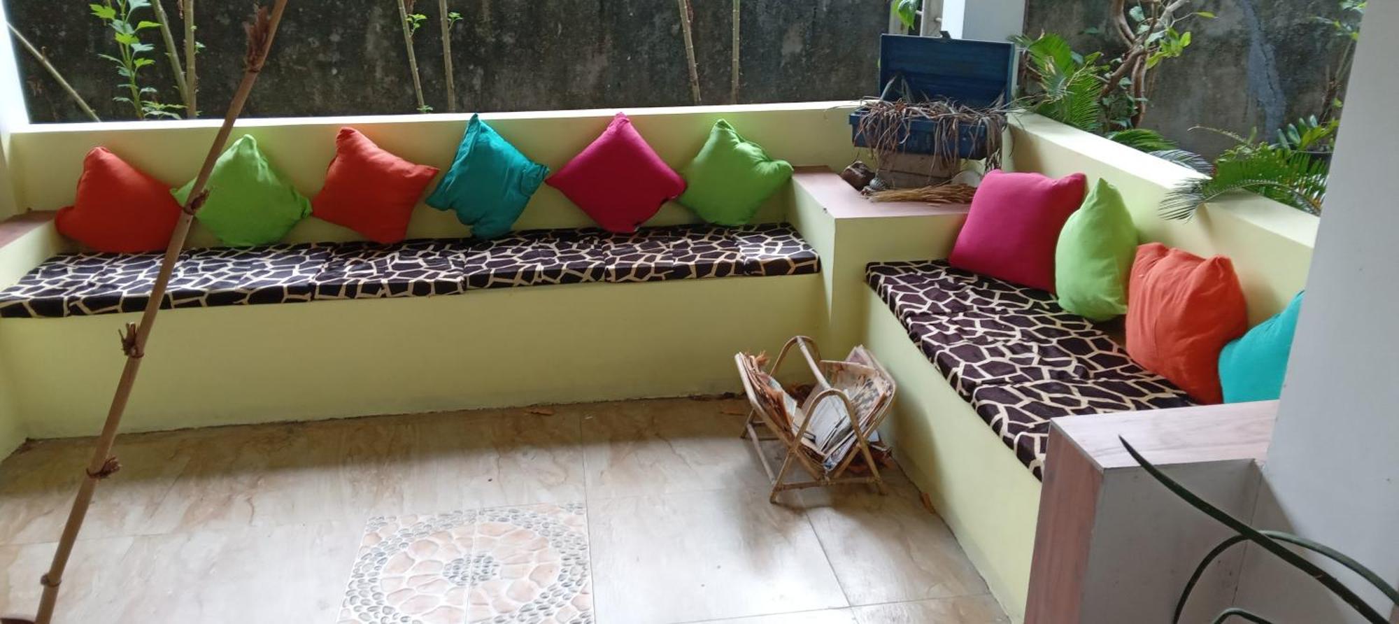 פולונרואה Rock Cascade Tourist Home & Cookery School מראה חיצוני תמונה
