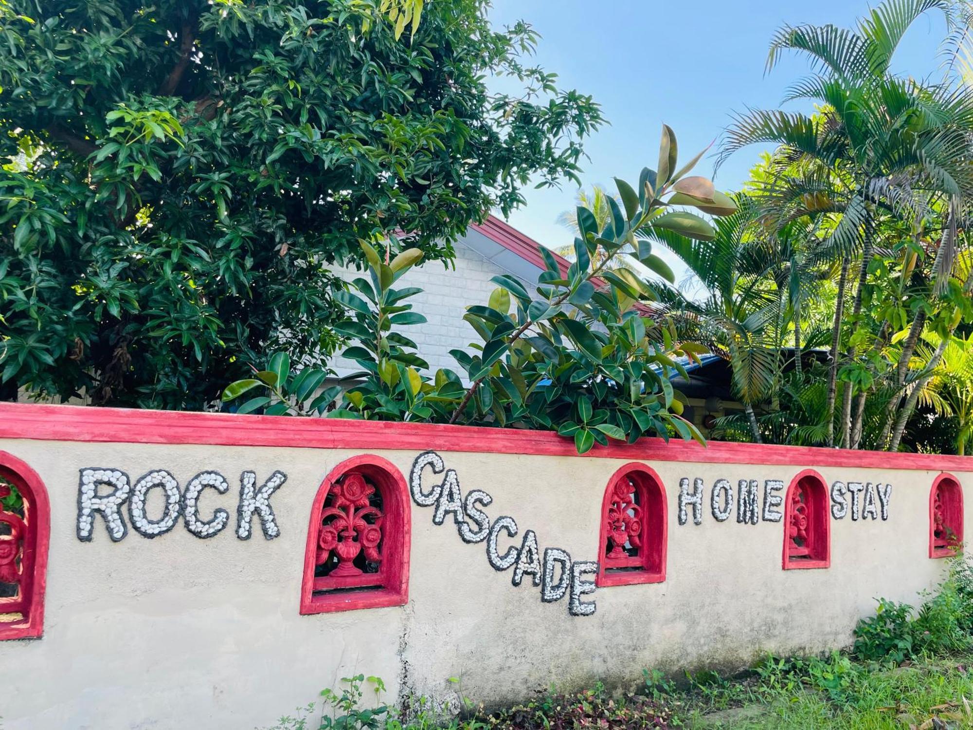 פולונרואה Rock Cascade Tourist Home & Cookery School מראה חיצוני תמונה
